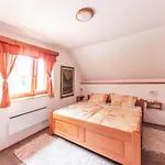 Pohorje House 2 Four Appartmetns Apartman *