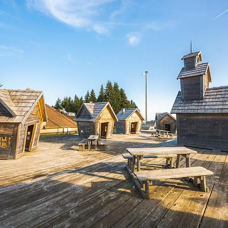 Pohorje House 2 Four Appartmetns