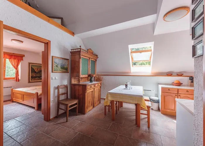 Pohorje House 2 Four Appartmetns דירה *